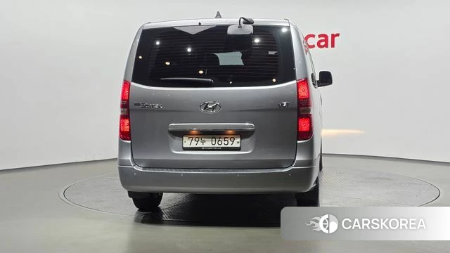 Hyundai The New Grand Starex id 4582162 из Кореи 28