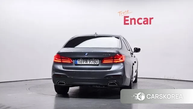 BMW 5 Series (G30) id 3024731 из Кореи 14