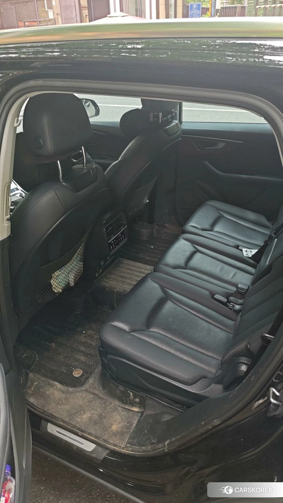 Audi Q7 2022 Черный из Китая, фото 4