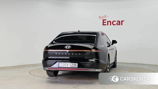 Hyundai Grandeur (GN7) id 4408656 из Кореи 25