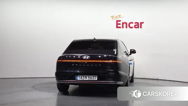 Hyundai Grandeur (GN7) id 3711933 из Кореи 14