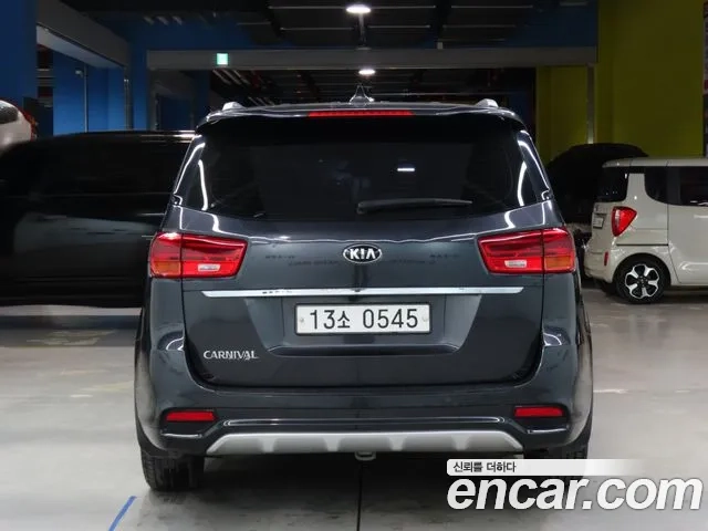 Kia The New Carnival id 2881557 из Кореи 14