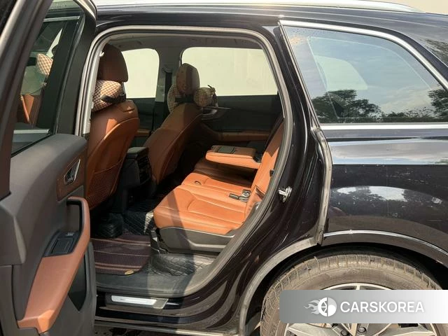 Audi Q7 id 4297957 из Китая 14