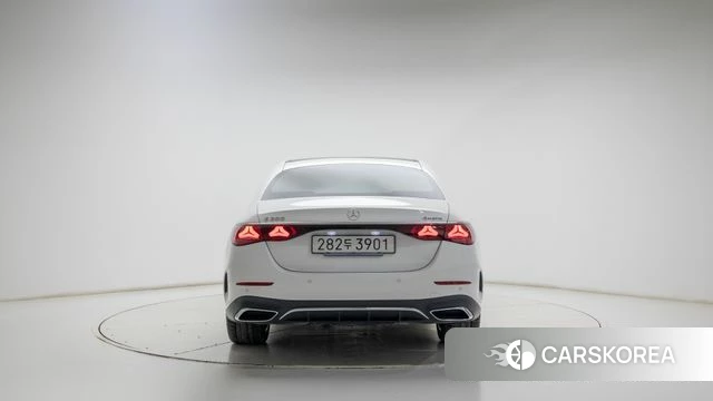Mercedes-Benz E-Class W214 id 4773292 из Кореи 13