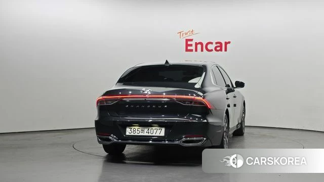 Hyundai The New Grandeur IG Hybrid id 4293351 из Кореи 24