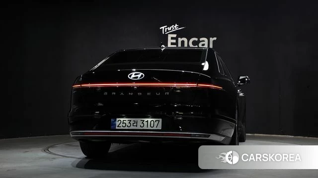 Hyundai Grandeur (GN7) id 3914926 из Кореи 14