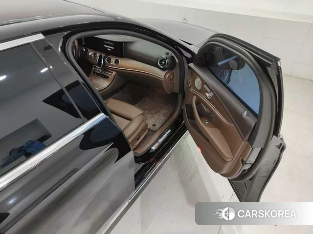 Mercedes-Benz E-class id 4219319 из Китая 14