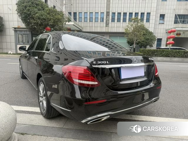 Mercedes-Benz E-class id 4209671 из Китая 9