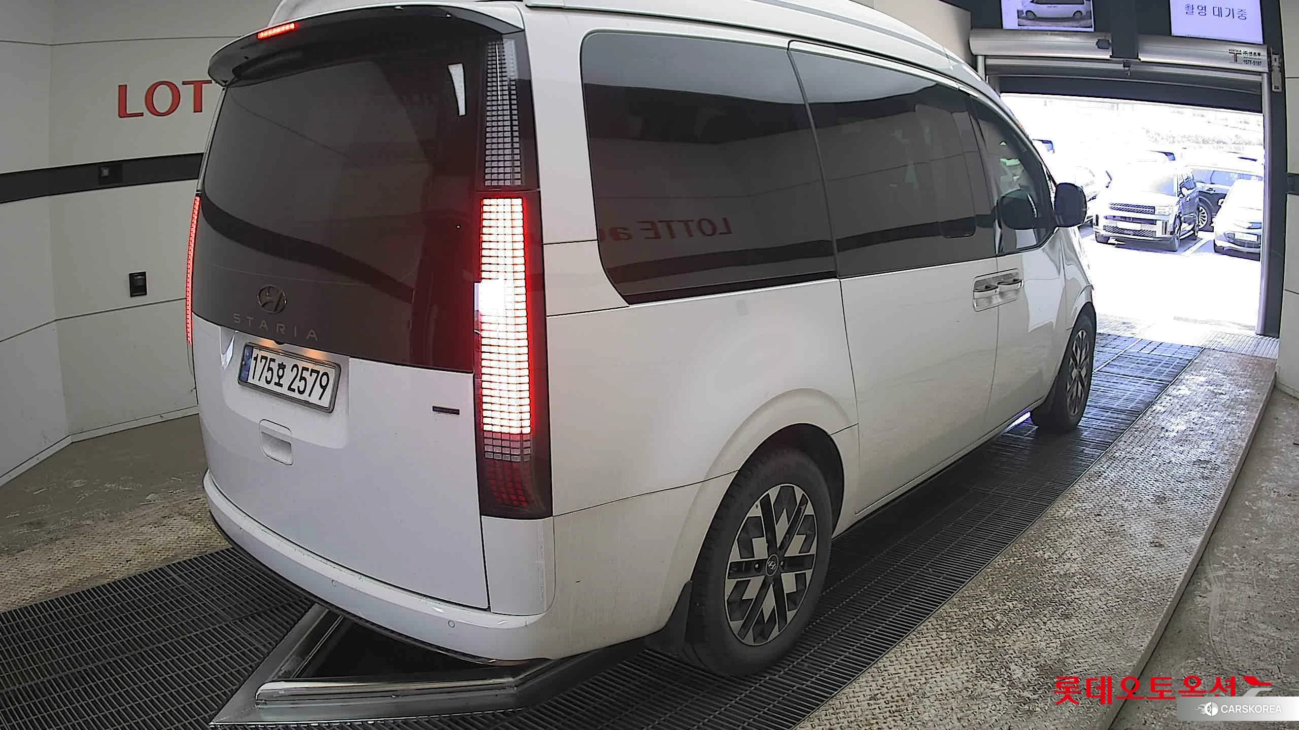 Hyundai STARIA LOUNGE Limousine id 3882076 из Кореи 32