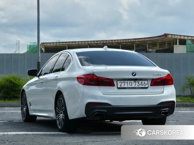 BMW 5 Series (G30) id 4637343 из Кореи 14