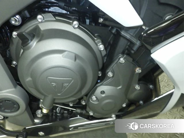 Engine photo