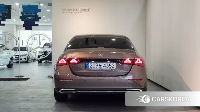 Mercedes-Benz E-Class W214 id 3614441 из Кореи 14