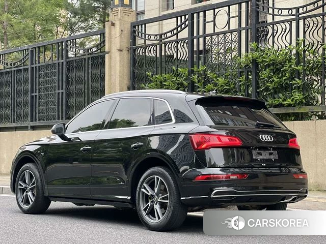 Audi Q5L id 4275627 из Китая 12