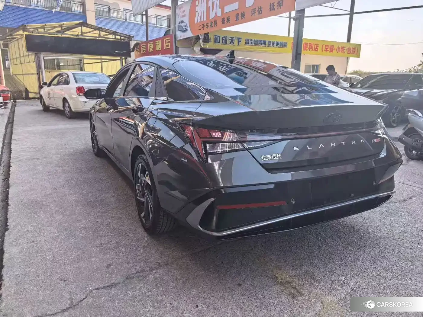 Hyundai Elantra 2024 Silver/gray из Китая, фото 4
