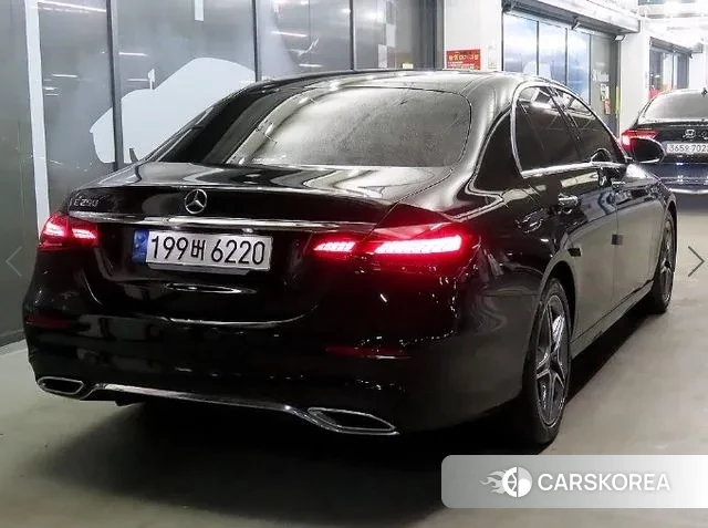 Mercedes-Benz E-Class W213 2023 Черный из Кореи, фото 4