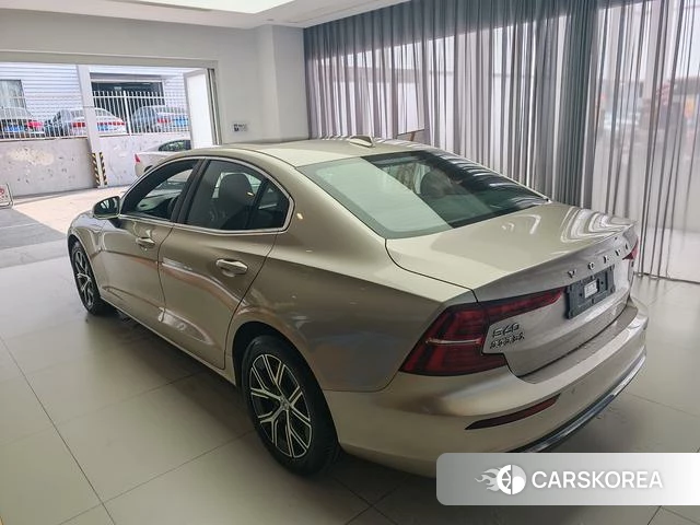 Volvo S60 id 4221202 из Китая 18