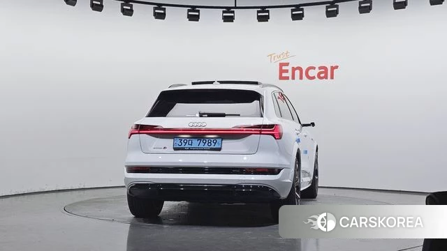 Audi e-Tron id 4555002 из Кореи 14