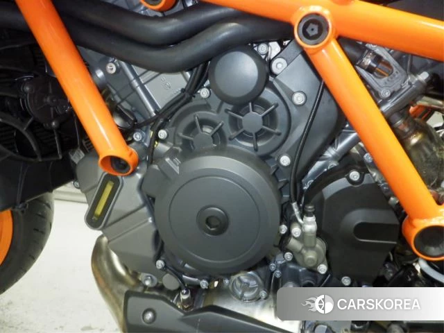 Engine photo