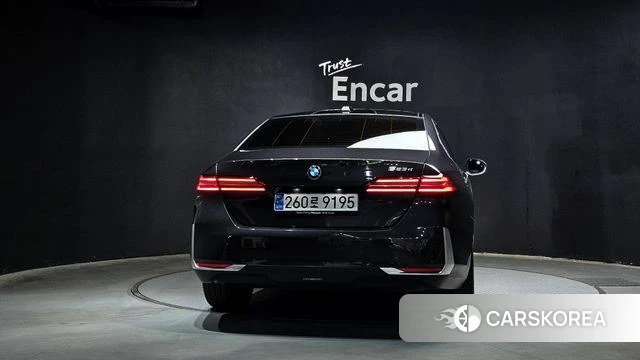 BMW 5 Series (G60) id 4359975 из Кореи 24