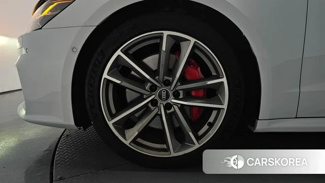 Audi A7 (4K) id 4495505 из Кореи 25