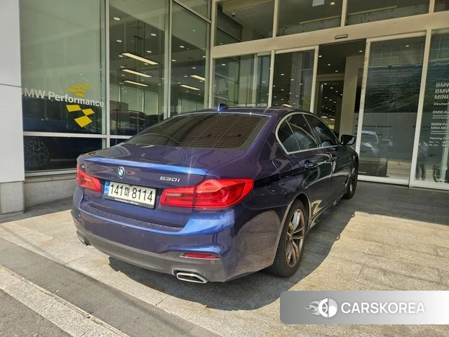 BMW 5 Series (G30) 2018 Синий из Кореи, фото 4