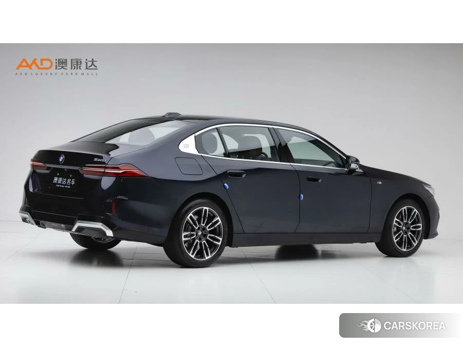 BMW 5 series 2024 Черный из Китая, фото 4