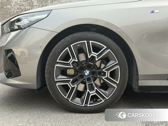 BMW 5 series id 4257192 из Китая 14