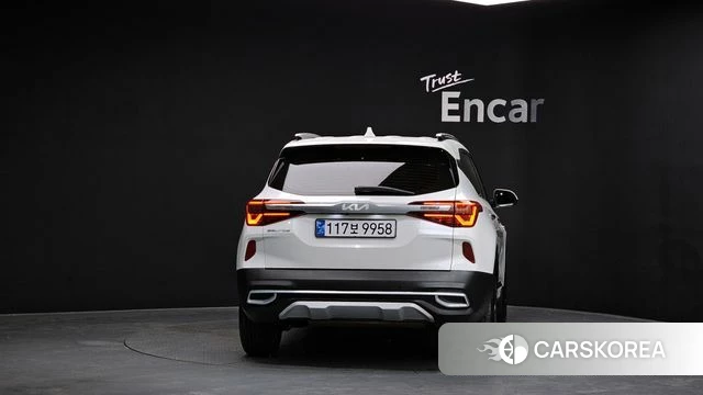 Kia Seltos id 4018573 из Кореи 14