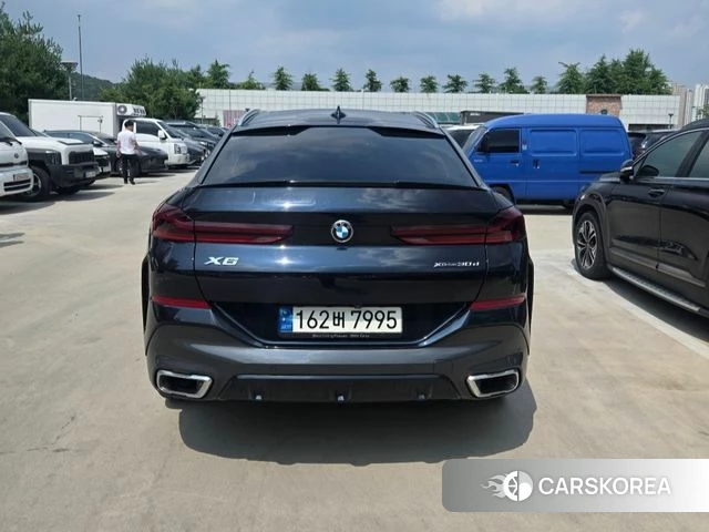 BMW X6 (G06) 2022 Черный из Кореи, фото 4
