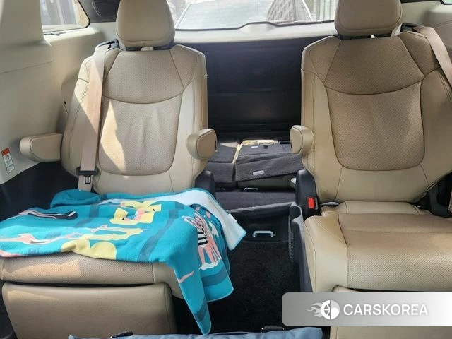 Toyota Sienna 4th Generation 2022 Белый из Кореи, фото 4