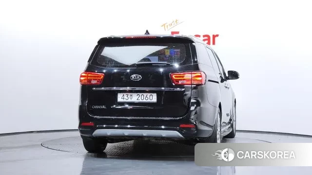 Kia The New Carnival id 3602235 из Кореи 14