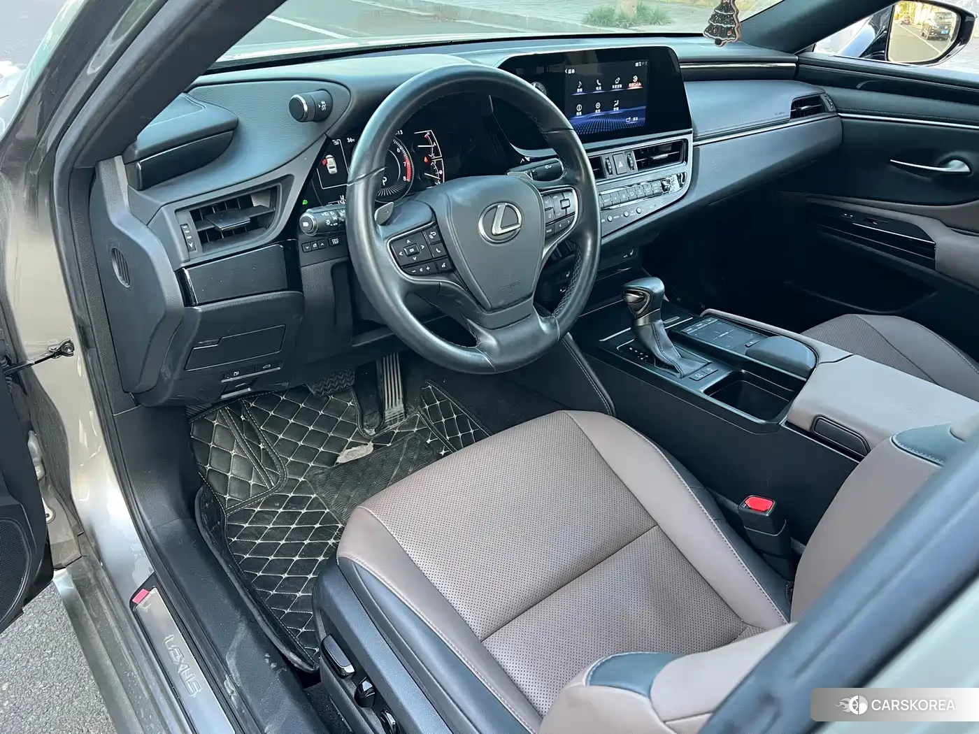 Lexus ES id 4628177 из Китая 11