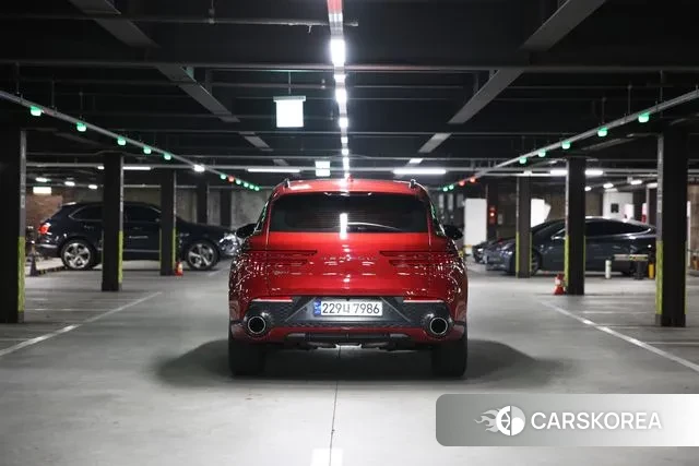 Genesis GV70 2023 Красный из Кореи, фото 5