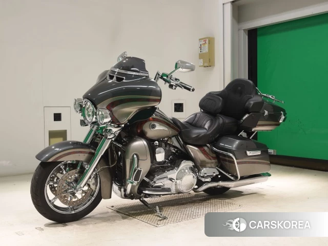 Проданный Harley-Davidson Electra Glide FLHTKSE1800 CVO 2016 из Японии, фото 4