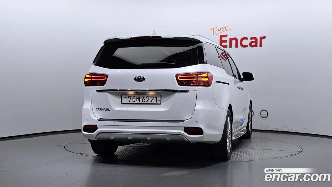 Kia The New Carnival id 2097194 из Кореи 14