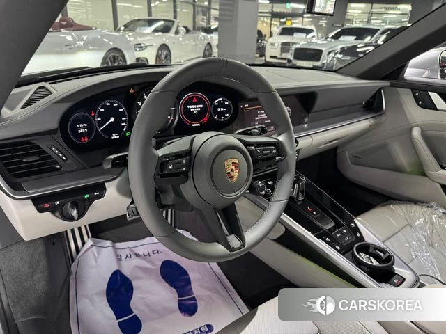 Porsche 911(992) id 4630240 из Кореи 10