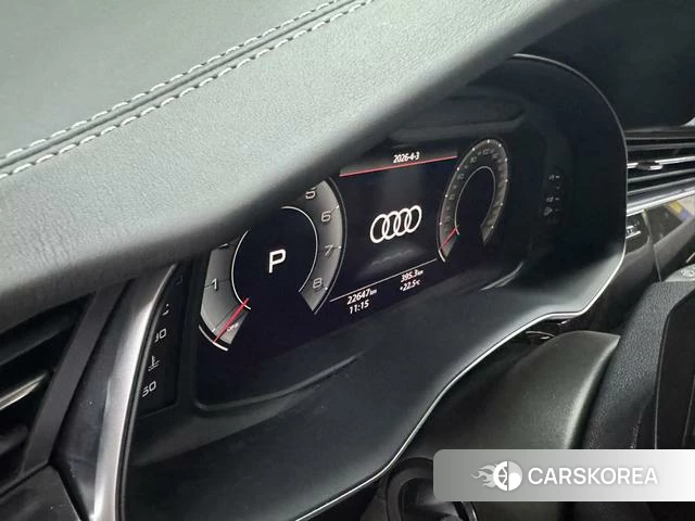 Audi Q7 2024 Черный из Китая, фото 4