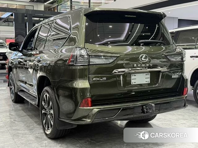 Lexus LX id 4276592 из Китая 9