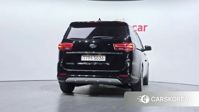 Kia The New Carnival id 4203843 из Кореи 25