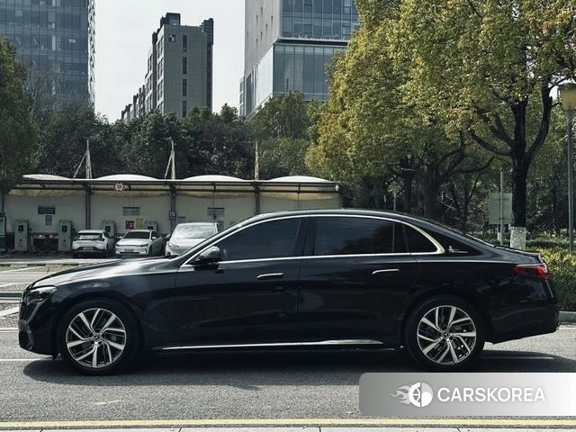 Mercedes-Benz E-class id 3919468 из Китая 22