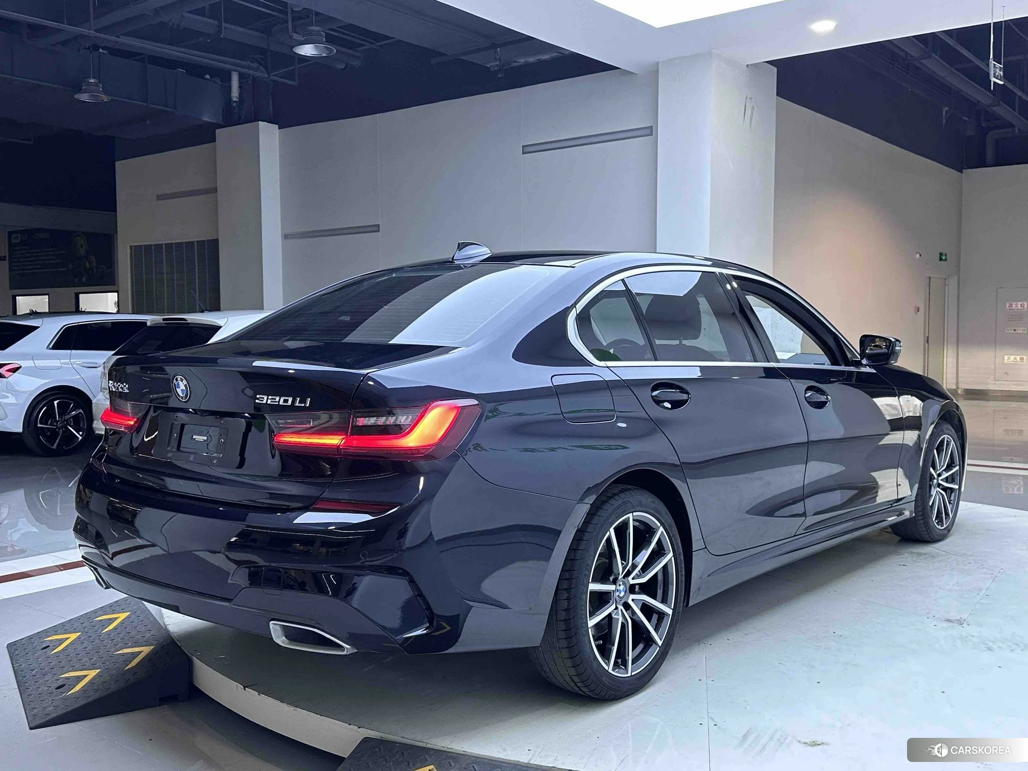 BMW 3 series id 4461621 из Китая 15