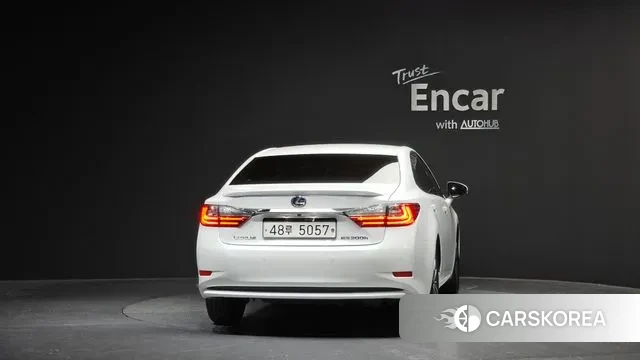 Lexus New ES300h id 3574211 из Кореи 14