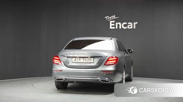 Mercedes-Benz E-Class W213 id 4625974 из Кореи 27