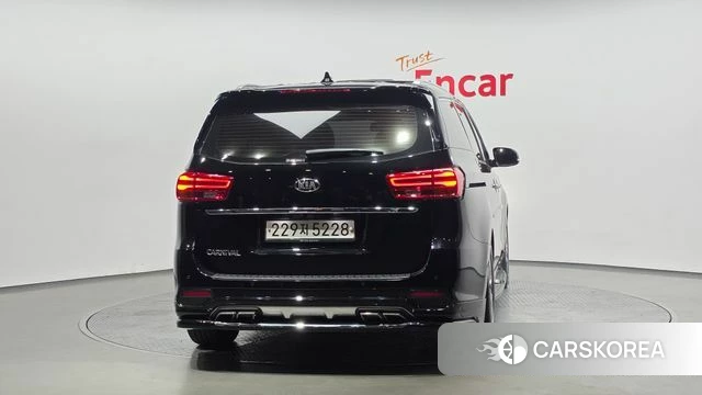 Kia The New Carnival id 4384284 из Кореи 32