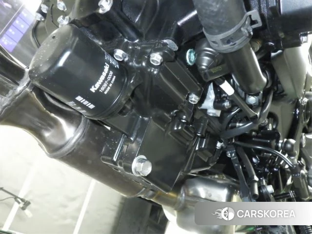Engine photo
