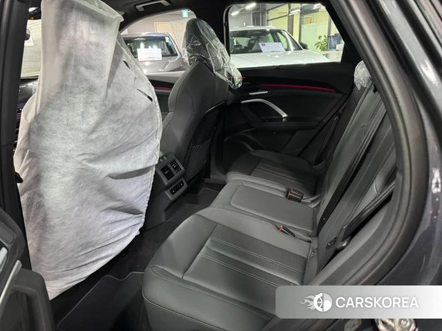 Audi Q5 (80A) 2025 Серый из Кореи, фото 5