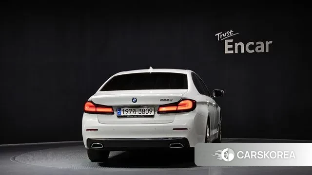 BMW 5 Series (G30) id 3335096 из Кореи 13