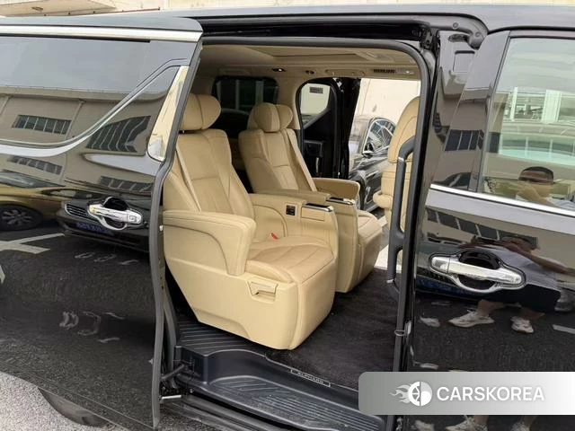 Toyota Elfa 2023 Черный из Китая, фото 6