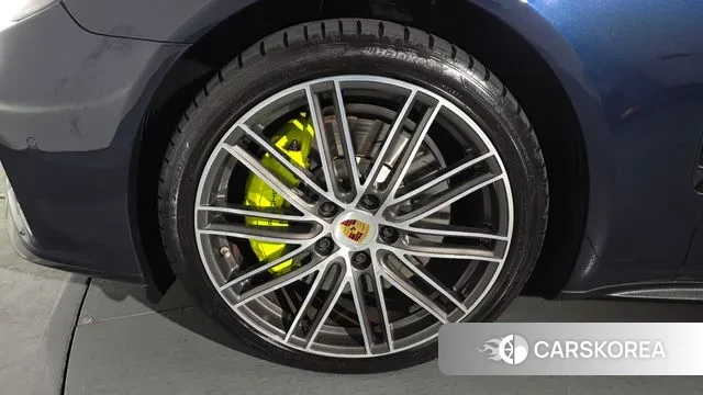 Porsche Panamera (971) id 3593321 из Кореи 14