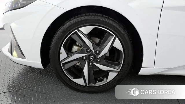 Hyundai Avante (CN7) id 3812867 из Кореи 14